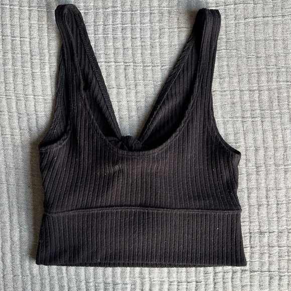 Abercrombie & Fitch | Tie-Front Cropped Tank - Picture 2 of 3